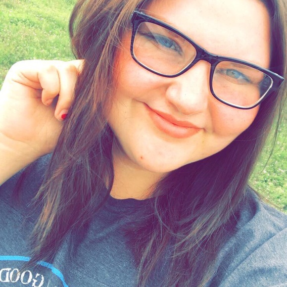 Meet your Posher, Darla - Picture 1 of 1